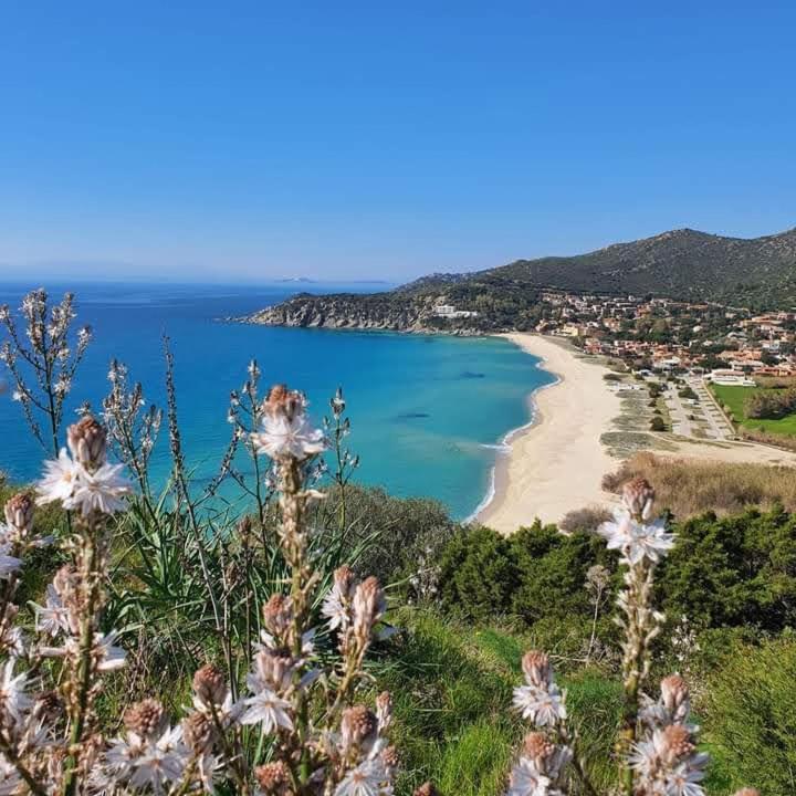 B&B Is Pranus A Mari Casa Privata Solanas  Exterior foto